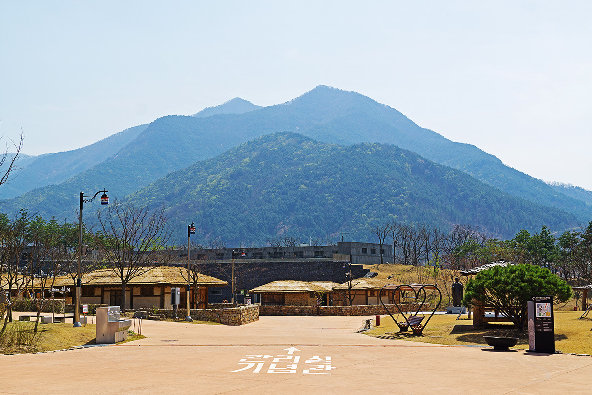 신라불교초전지입구전경사진